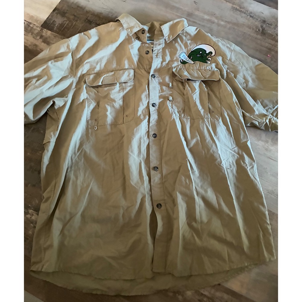 Magellan Outdoors Mens Fish Gear  Button Up Shirt XL Tulane Green Wave Logo